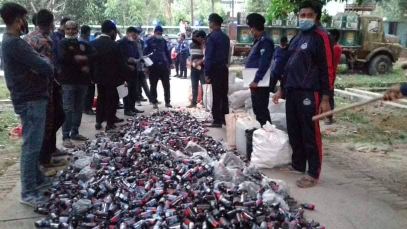 চাঁপাইনবাবগঞ্জে ৫০ কোটি টাকার মাদক ধ্বংস