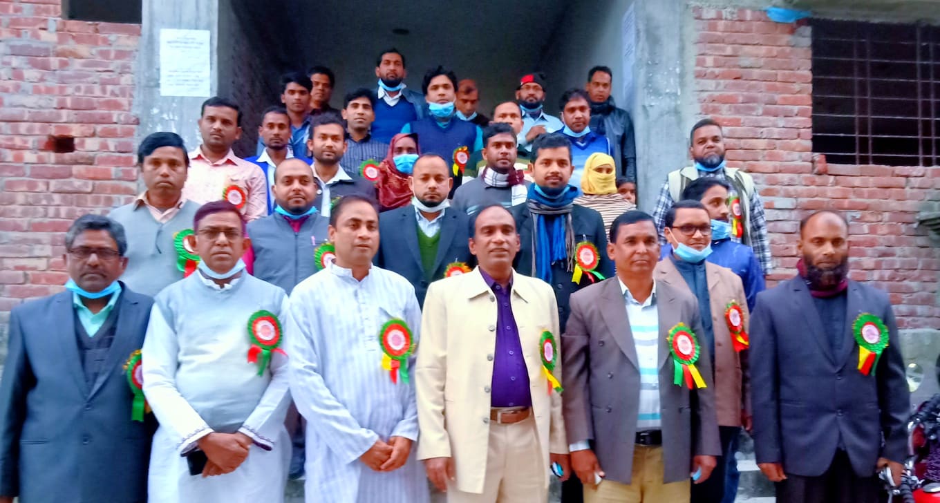 চাঁপাইনবাবগঞ্জের নাচোলে প্রাইভেট শিক্ষা প্রতিষ্ঠান এ্যাসোসিয়েশন এর ১ম সম্মেলন সভাপতি-আবু তাহের খোকন, সাধারন সম্পাদক- ইসাহাক আলী