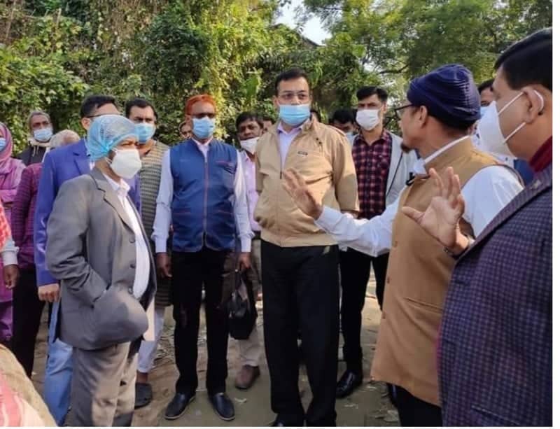 চাঁপাইনবাবগঞ্জে পল্লী বিদ্যুৎ লাইন সম্প্রসারণের জায়গা পরিদর্শন