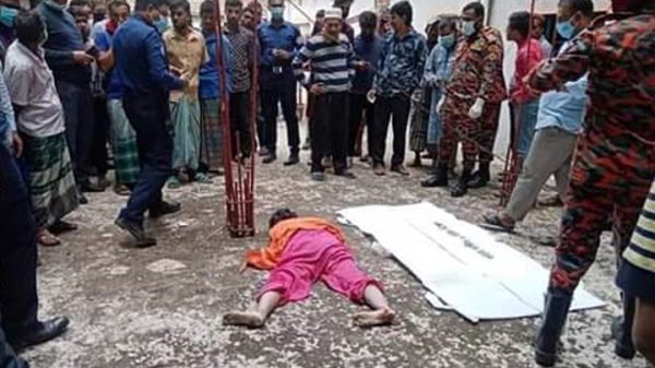 ঝালকাঠিতে বাসার ছাদ থেকে অজ্ঞাত নারীর মরদেহ উদ্ধার