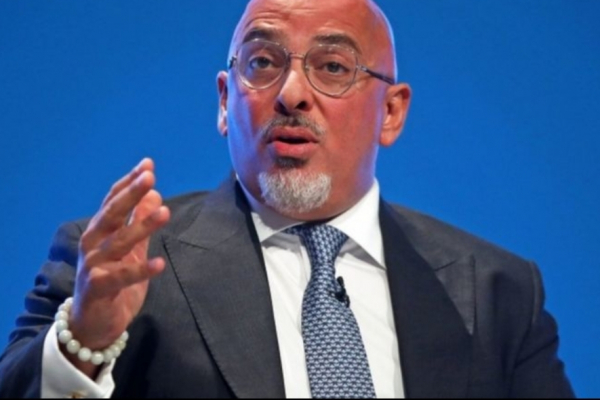 বৃটেনে ভ্যাকসিন বিষয়ক মন্ত্রী হলেন নাদিম জাহাওয়ী