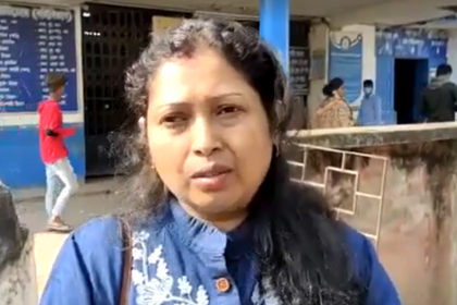 হাসপাতালের প্রাক্তন ডাক্তারের বিরুদ্ধে বিয়ের প্রতিশ্রুতি দিয়ে সহবাসের চাঞ্চল্যকর অভিযোগ আনল এক মহিলা।