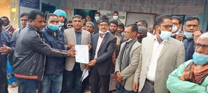 রাজশাহীর তানোরে বড়দিন উপলক্ষে গীর্জায় চাল বিতরণ