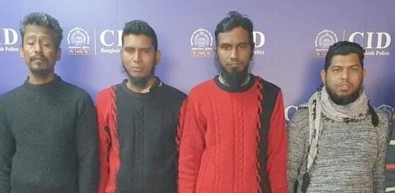 টায়ার পুড়িয়ে নকল মবিল তৈরি করে বিক্রি, সিআইডির জালে ধরা