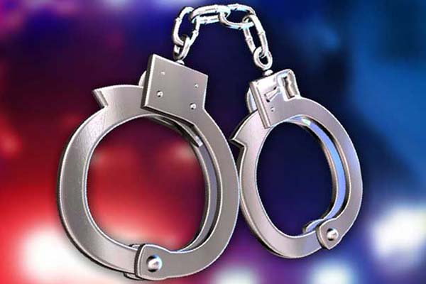 রাজধানীতে স্বর্ণ ব্যবসায়ী পরিচয়ে প্রতারণা, গ্রেফতার ৪