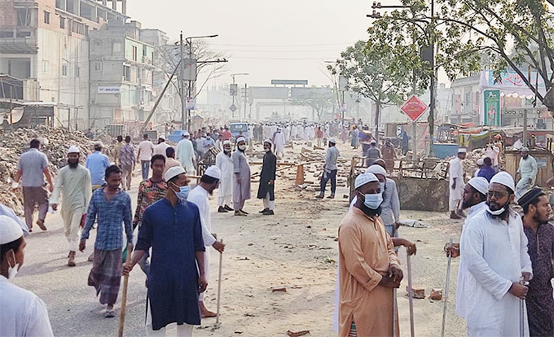 মোহাম্মদপুরে পিকেটারদের আওয়ামী লীগের ধাওয়া