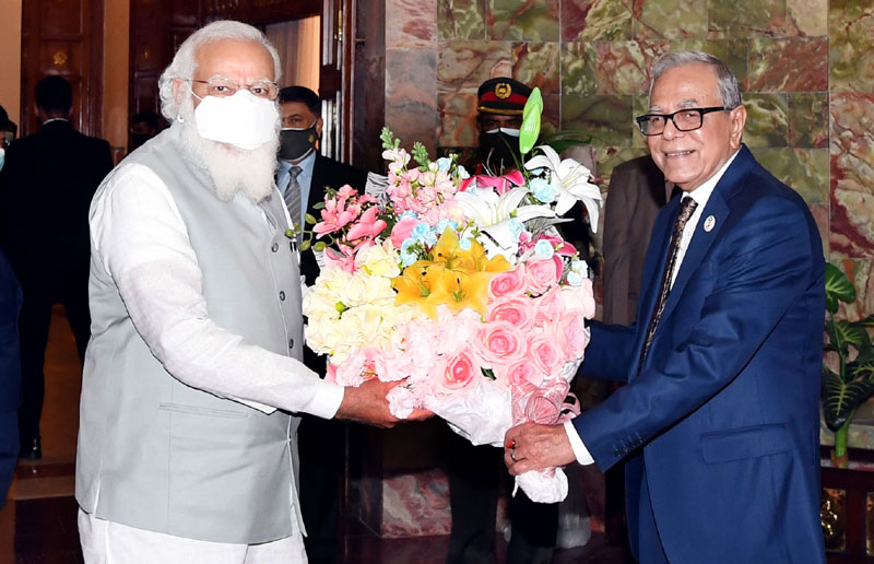 রাষ্ট্রপতির সঙ্গে নরেন্দ্র মোদির সাক্ষাৎ