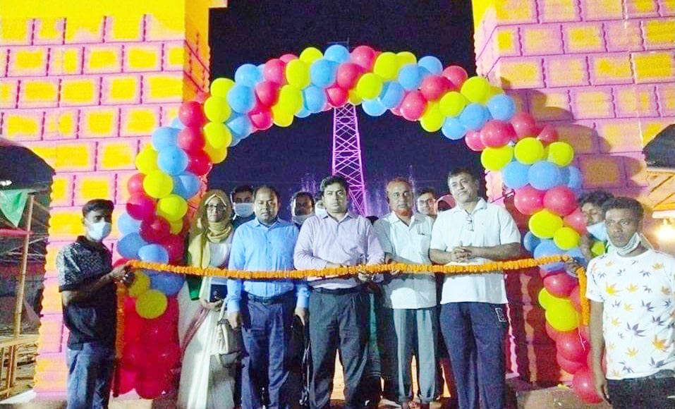 মহান স্বাধীনতা ও জাতীয় দিবস এবং মুজিব শতবর্ষ উপলক্ষ্যে চাঁপাইনবাবগঞ্জে তাঁত ও বস্ত্র শিল্প মেলা শুরু