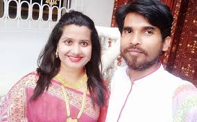 দাম্পত্যজীবনের টানাপোড়েনে স্বামীর সঙ্গে দীর্ঘদিন ধরেই থাকছেন না ন্যান্সি