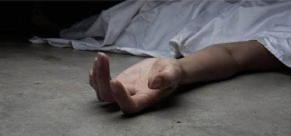 চাঁপাইনবাবগঞ্জের রামচন্দ্রপুরে শশুর বাড়িতে গৃহবধূর আত্মহত্যা