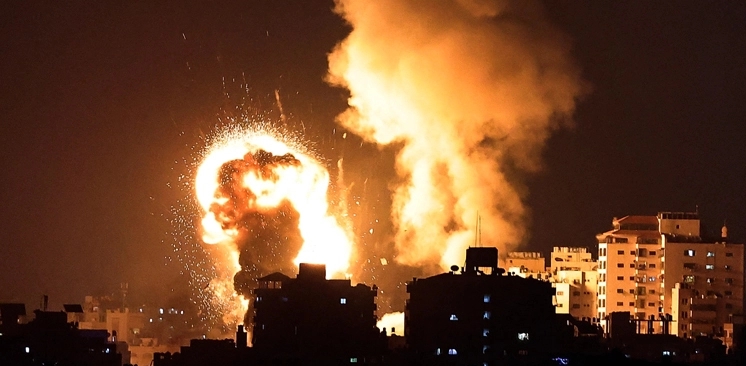 ইসরায়েলি সামরিক বাহিনী গাজায় ৪০ মিনিটে ৪৫০টি ক্ষেপণাস্ত্র ছুড়েছে