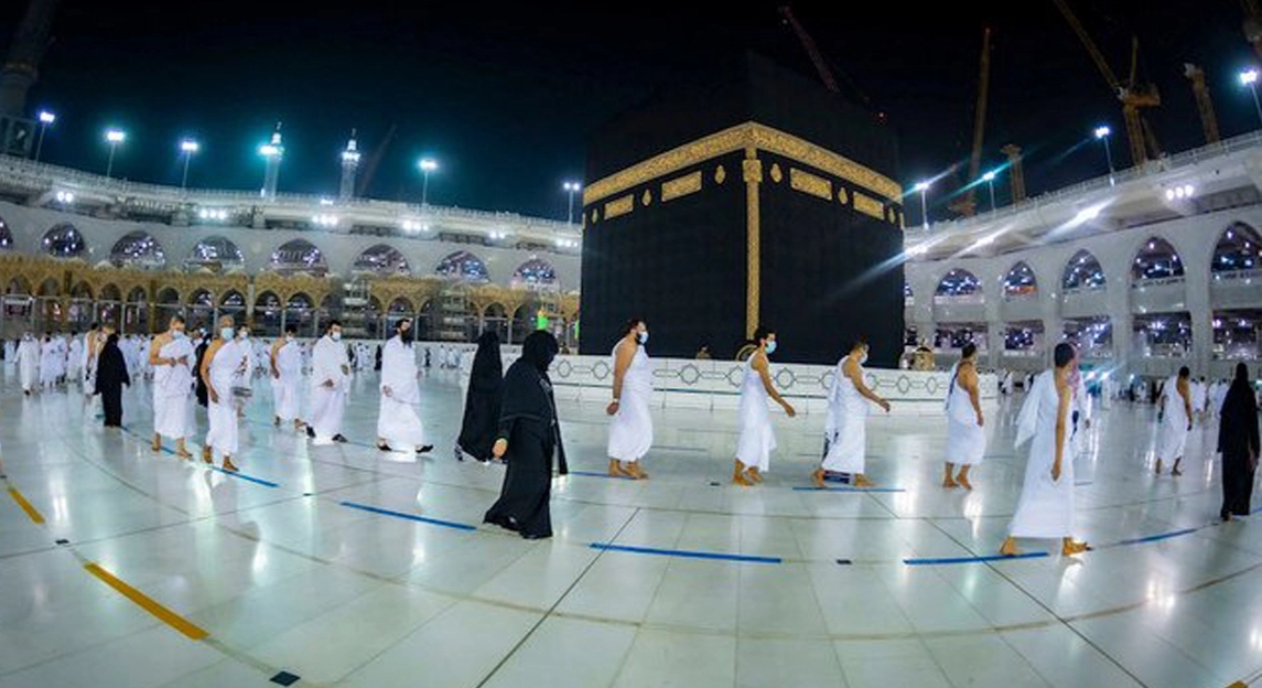 করোনা পরিস্থিতিতে ‘বিশেষ শর্তে’ও বিধি অনুযায়ী হবে হজ