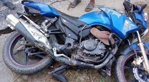 শ্মশানঘাট এলাকায় দ্রুতগতিতে মোটরসাইকেল চালাতে গিয়ে প্রাণ হারালেন দুই তরুণ