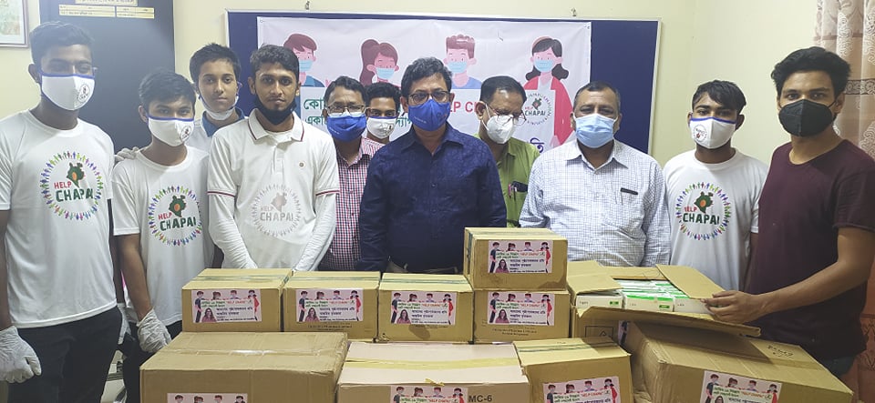 চাঁপাইনবাবগঞ্জ ২৫০ শয্যা বিশিষ্ট জেলা হাসপাতালে চিকিৎসা সামগ্রী দিলেন আ.লীগ নেত্রী জারা মাহবুব