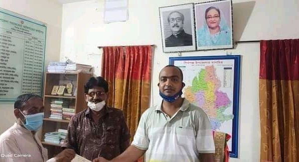 শিবগঞ্জে এতিমখানায় সমাজসেবা অধিদপ্তরের চেক বিতরণ।