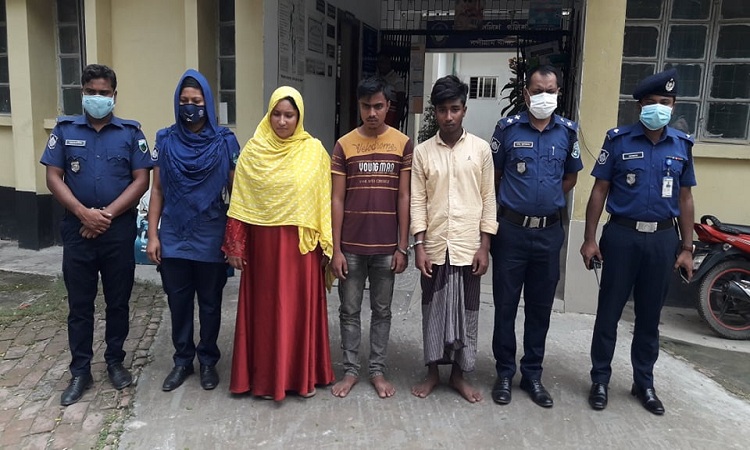 বগুড়ার নন্দীগ্রামে ফেসবুকে ফাঁদে ফেলে ব্ল্যাকমেইল