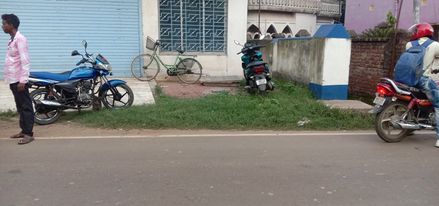 কলেজ ছাত্রীকে ছুরি মেরে পালালো অজ্ঞাত পরিচয় ব্যক্তি