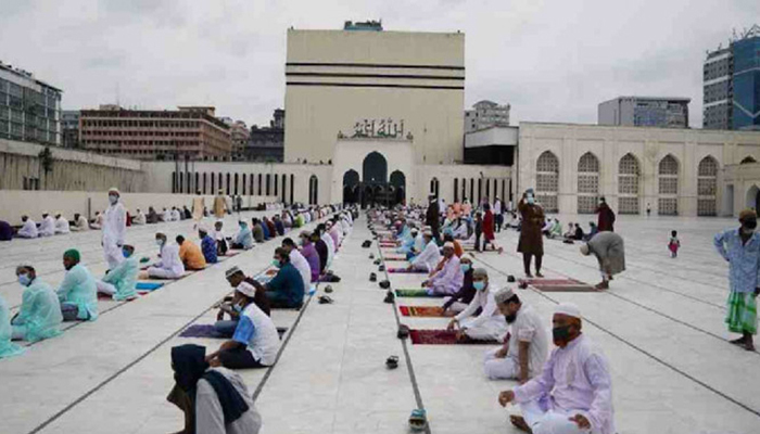 চলমান পরিস্থিতিতে ঈদের নামাজ আর কোরবানি নিয়ে নির্দেশনা আসছে
