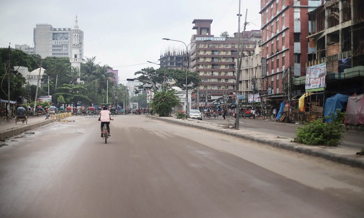 করোনাভাইরাস সংক্রমণ রোধে কঠোর বিধিনিষেধ বাড়ল আরো ৭ দিন