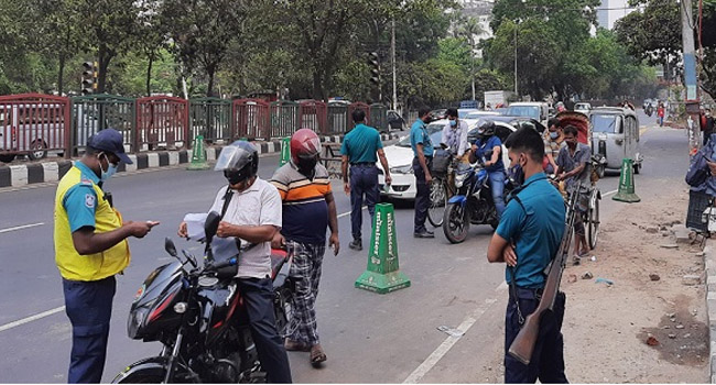 করোনা সংক্রমণ ঠেকাতে লকডাউনের প্রথম দিনে আটক ৫০০, গ্রেপ্তার আড়াই শতাধিক
