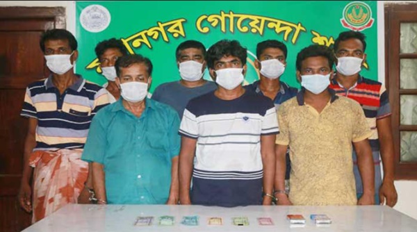 রাজশাহীতে ডিবি পুলিশের অভিযানে আটক-৮ জুয়ারি