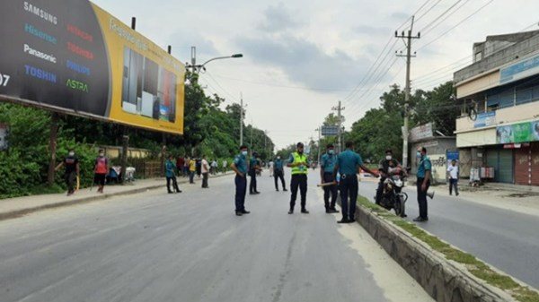 রাজশাহীতে ‘সর্বাত্মক লকডাউনে’ ফাঁকা রাস্তাঘাট