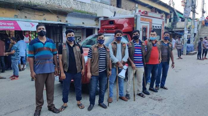 চাঁপাইনবাবগঞ্জে অগ্নিকান্ড:৪০ টি দোকানে আগুন