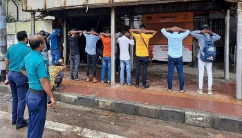 কঠোর বিধিনিষেধের প্রথম দিন ২২২ গাড়িকে জরিমানা, আটক ২৭১