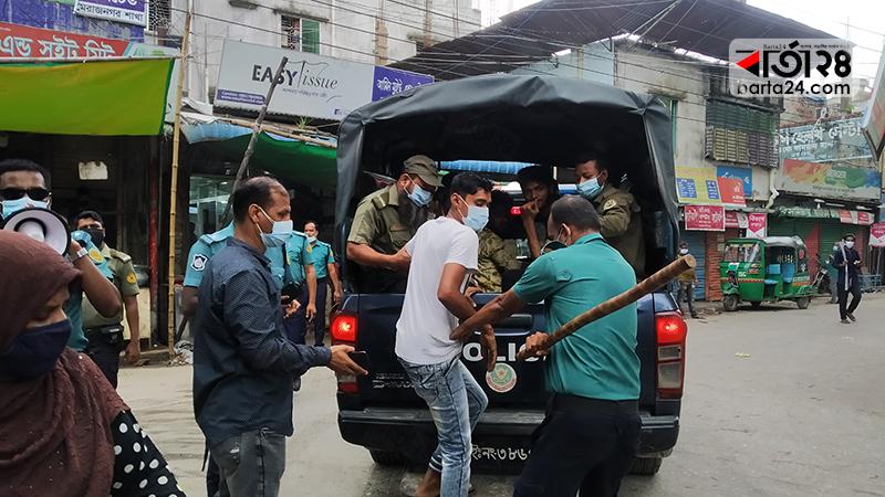 চলমান কঠোর বিধিনিষেধের তৃতীয়দিনে রাস্তায় চলাচল বেড়েছে, আটক ও জরিমানাও করা হচ্ছে
