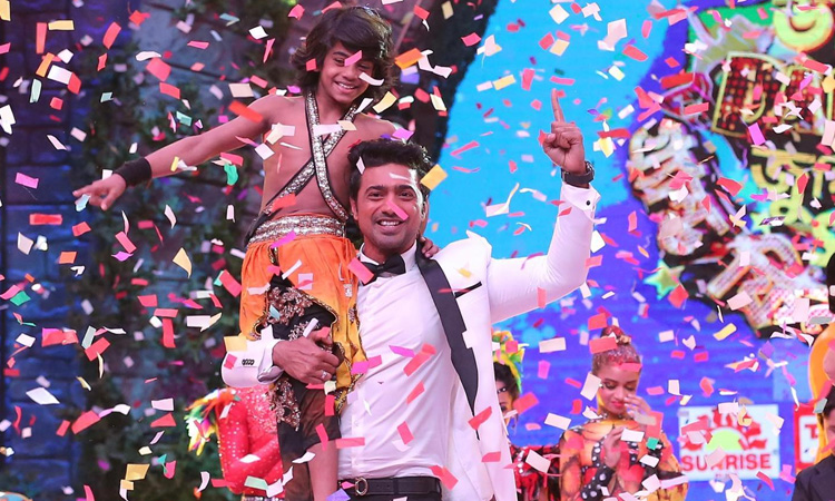 ডান্স ডান্স জুনিয়র সিজন-২ : বিজয়ী আনিশ পেলেন ৬ লক্ষাধিক টাকা