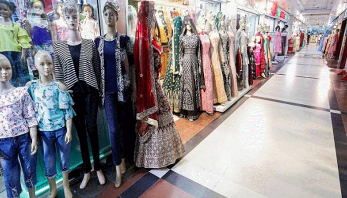 ১১ আগস্ট থেকে টিকা নেয়ার শর্তে খুলছে দোকানপাট