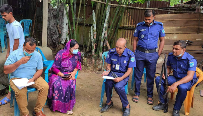 নরসিংদীতে বাল্য বিয়ে থেকে রক্ষা পেল কলেজছাত্রী