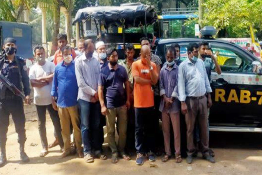 চমেক হাসপাতাল ও বিআরটিএ’র ২৭ দালাল আটক