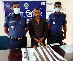 গৌরনদীর টরকি বন্দরে গণডাকাতির ঘটনায় ব্যবহৃত আগ্নেয়াস্ত্র উদ্ধার