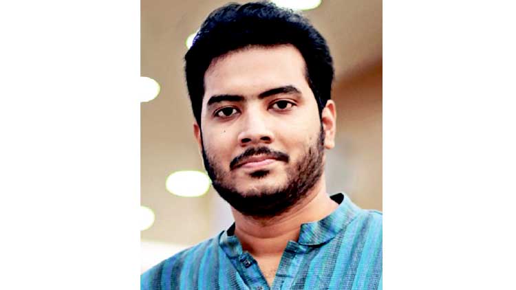 বিয়ে করার কথা বলে তালাকপ্রাপ্ত নারীদের ফাঁসানোই যার পেশা