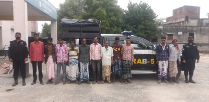 চাঁপাইনবাবগঞ্জ র‌্যাব-৫ এর মাদক বিরোধী অভিযানে ২১জনের বিরুদ্ধে মামলা দায়ের