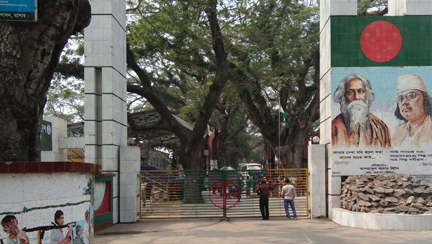 করোনা ভাইরাসের ওমিক্রন: ‘ঝুঁকিপূর্ণ’-এর তালিকা থেকে বাংলাদেশকে বাদ দিল ভারত