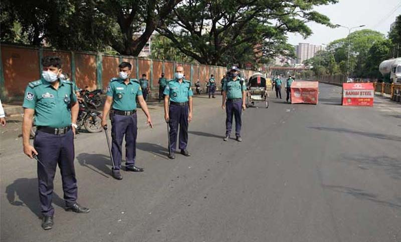দেশে করোনা সংক্রমণের হার ফের বেড়ে যাওয়ায় আবার কঠোর বিধি-নিষেধ আসছে