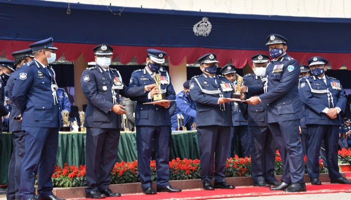 দেশের মানুষকে সেবা দিতে পুলিশ বদ্ধপরিকর : আইজিপি