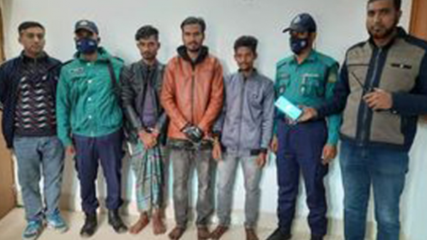 রাজশাহী মহানগরীতে পিতা হত্যার দায়ে পুত্র গ্রেফতার