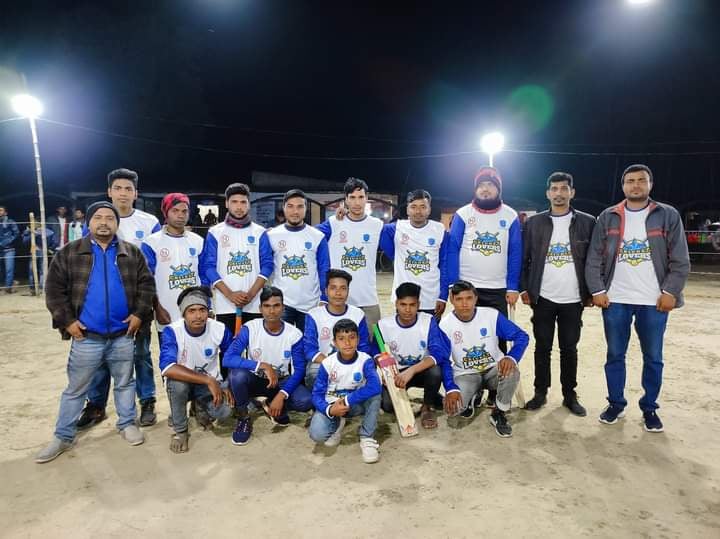 চাঁপাইনবাবগঞ্জের গোমস্তাপুরে নয়াদিয়াড়ী ক্রিকেট লীগ টুর্নামেন্টের শুভ উদ্বোধন