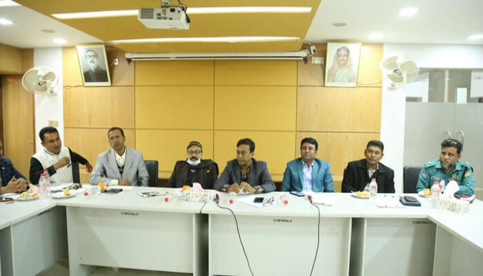 রাসিকে নির্ধারিত পোশাক ছাড়া অটোরিক্সা ও চার্জার রিক্সা চালাতে পারবেন না