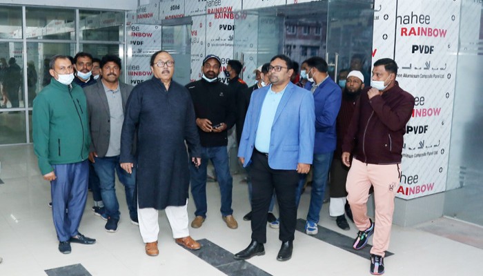 মহানগরীর বিভিন্ন উন্নয়ন কাজ পরিদর্শনে রাসিক মেয়র