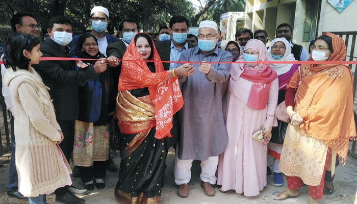 সাপাহারে প্রাণিসম্পদ প্রদর্শনী অনুষ্ঠিত