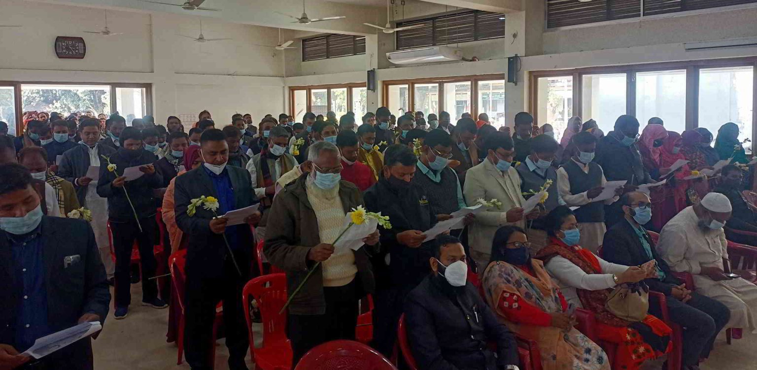 চাঁপাইনবাবগঞ্জে নবনির্বাচিত ৩ ইউপি চেয়ারম্যান-সদস্যদের শপথ গ্রহণ