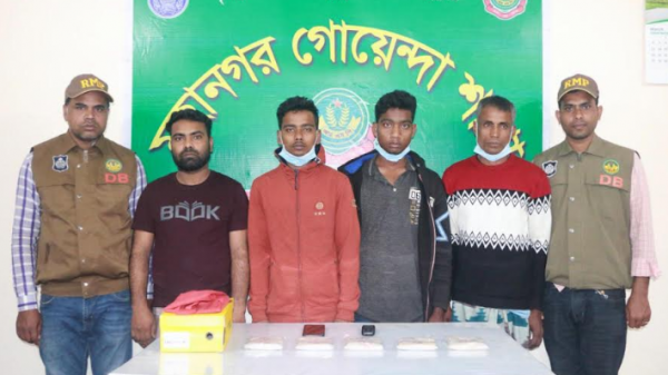 রাজশাহীতে অর্ধ কোটি টাকার হেরোইনসহ মাদক কারবারী গ্রেফতার- ৪, ট্রাক জব্দ