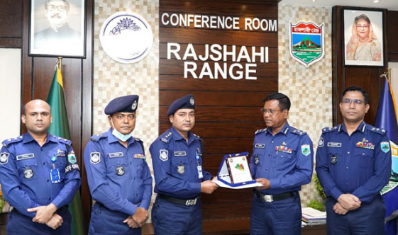 রাজশাহী রেঞ্জের মাসিক অপরাধ পর্যালোচনা সভায় শ্রেষ্ঠ ইউনিট রাজশাহী জেলা