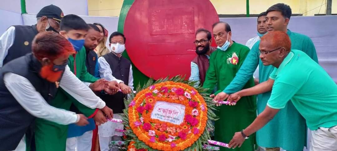 চাঁপাইনবাবগঞ্জের শিবগঞ্জে যথাযোগ্য মর্যাদায় মহান স্বাধীনতা ও জাতীয় দিবস পালন
