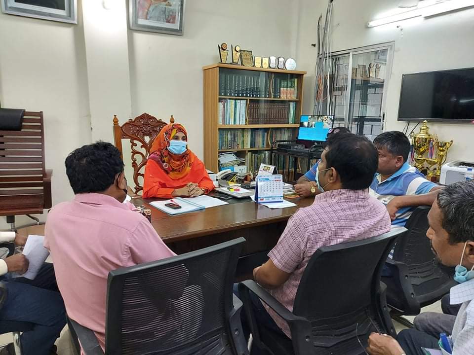 গোমস্তাপুরে টিসিবির পণ্য পাচ্ছে ২৩ হাজার ৪শ ৪৮ জন