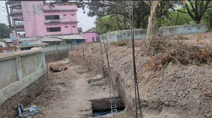 রহনপুরে গোরস্থানে মার্কেট নির্মাণ বন্ধের দাবি
